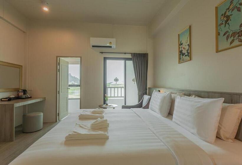اتاق استاندارد با تخت بزرگ, Ang Pao Hotel Phuket