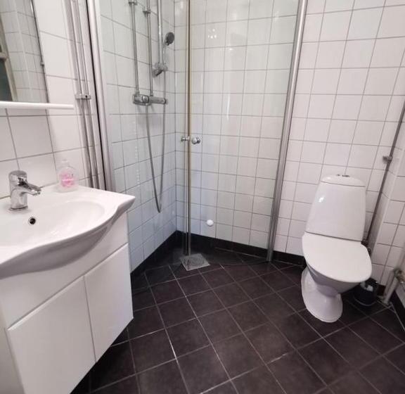 اتاق استاندارد با سرویس بهداشتی مشترک, Västervik Rum Och Stugor