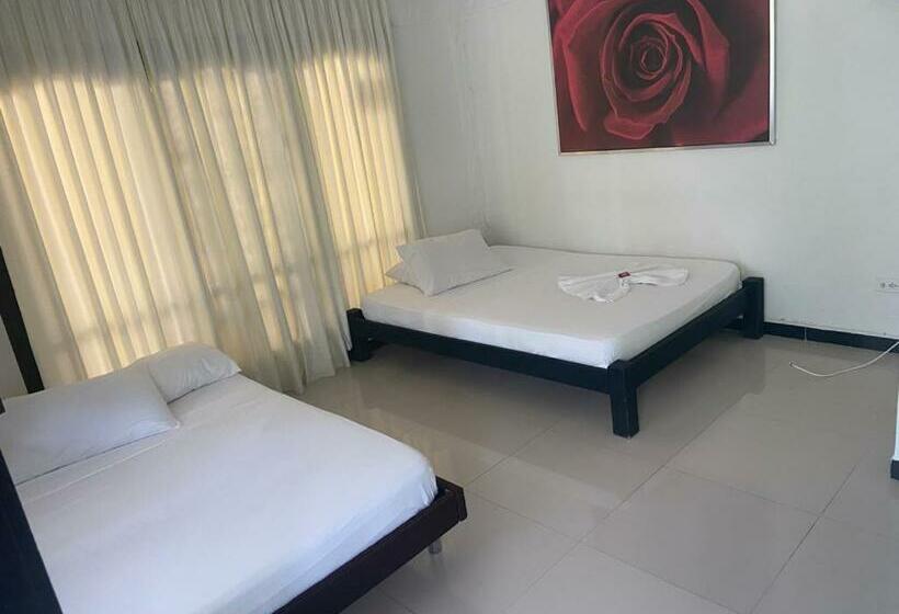 اتاق استاندارد سه نفره, Finca Hotel La Quinta De Torrione