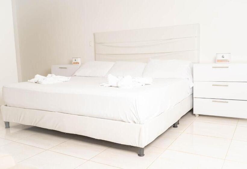 اتاق لوکس, Finca Hotel La Quinta De Torrione
