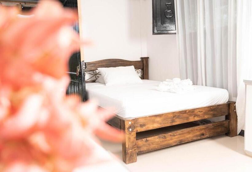 اتاق استاندارد سه نفره, Finca Hotel La Quinta De Torrione