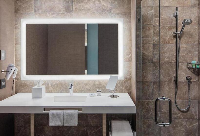 اتاق استاندارد با تخت بزرگ برای معلولان, Ac Hotel By Marriott Fort Lauderdale Airport