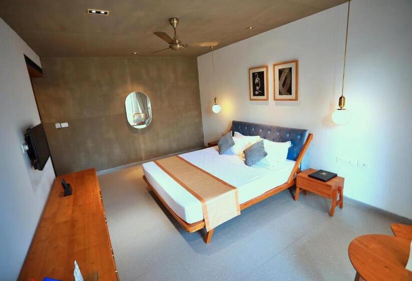 اتاق لوکس, E.05 City Inn