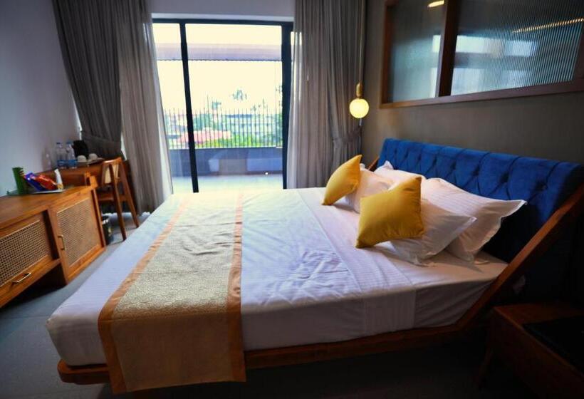 اتاق لوکس, E.05 City Inn
