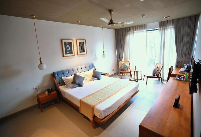 اتاق لوکس, E.05 City Inn
