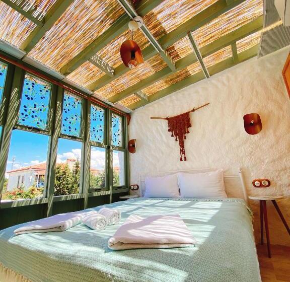 اتاق استاندارد با چشم‌انداز استخر, My Dream Alacati
