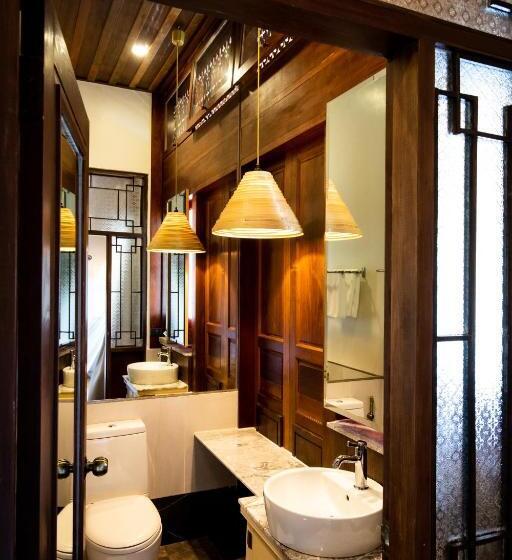 اتاق استاندارد با تخت بزرگ, Punyashthiti Villa