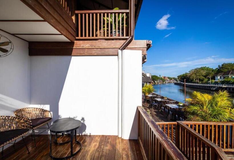 اتاق استاندارد با تراس, Punyashthiti Villa