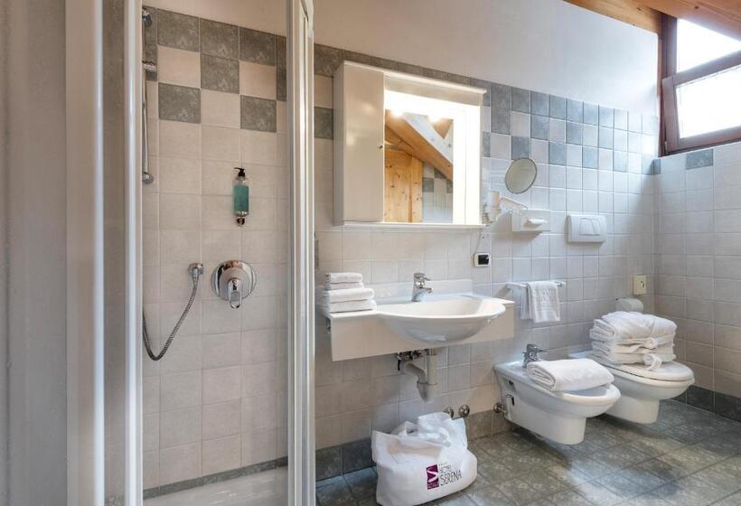 اتاق لوکس, Family Hotel Serena