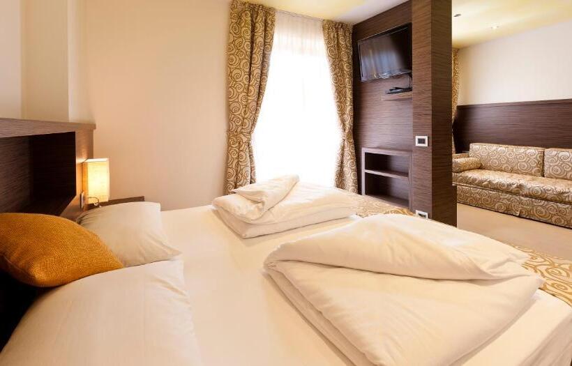 سوئیت جونیور خانوادگی, Family Hotel Serena