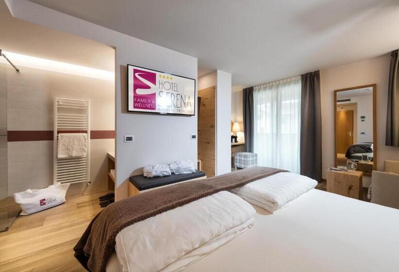 اتاق لوکس سه تخته, Family Hotel Serena