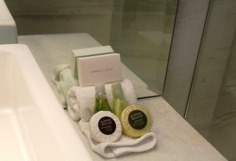 اتاق استاندارد, Albrook Inn