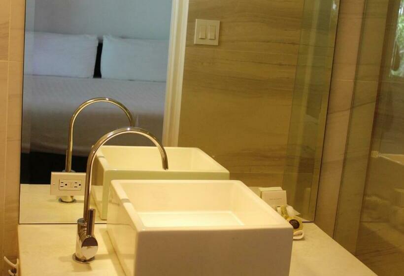 اتاق استاندارد, Albrook Inn