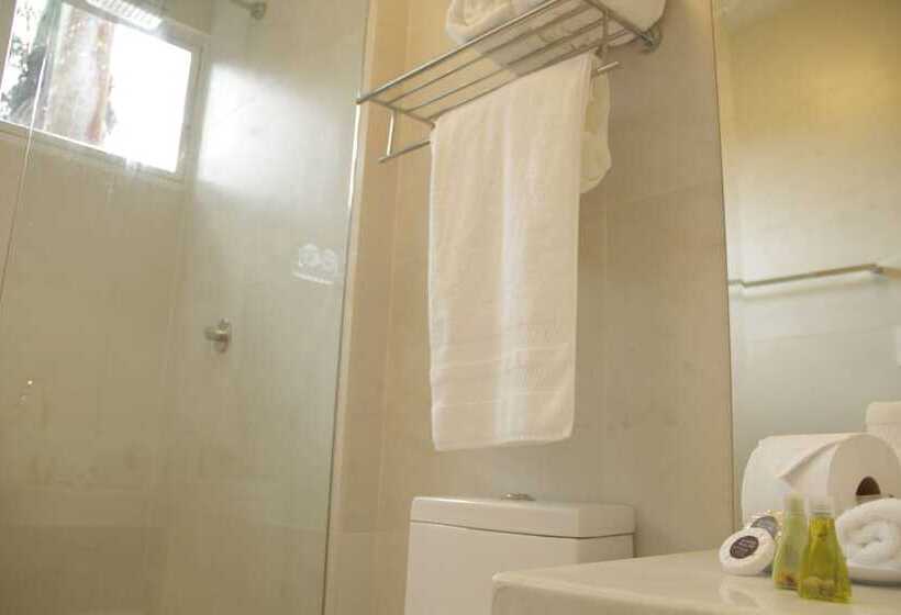 سوییت جونیور, Albrook Inn