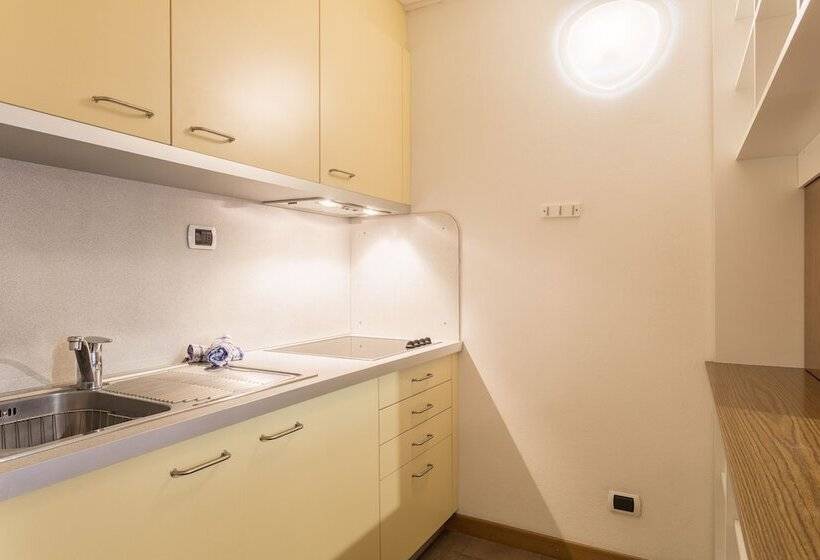 آپارتمان اکونومی 1 خوابه, Ambiez Residence