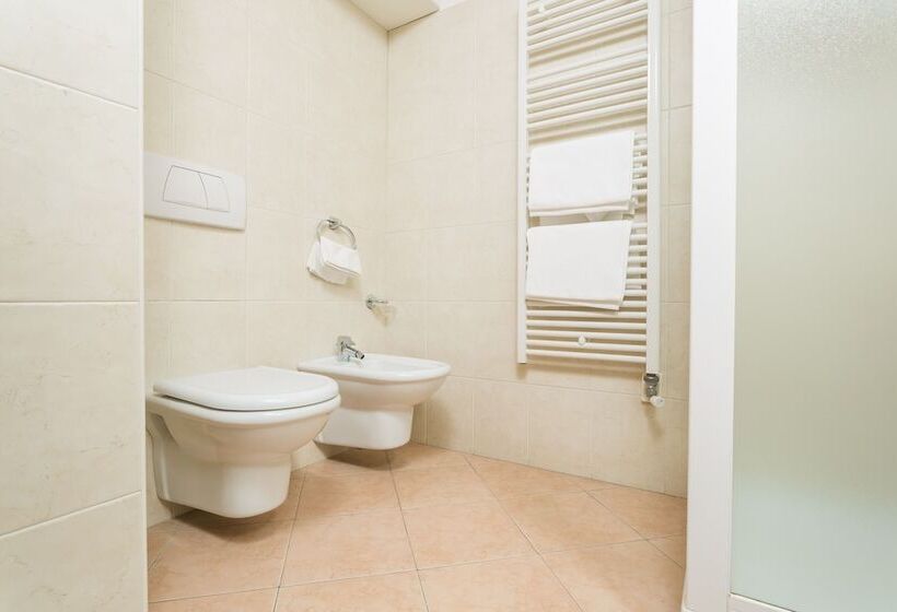 آپارتمان 1 خوابه, Ambiez Residence