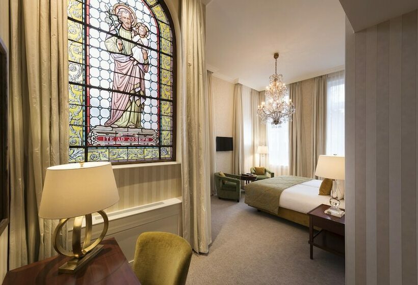 سوییت لوکس, Dukes  Palace Brugge   By Dukes  Hotel Collection