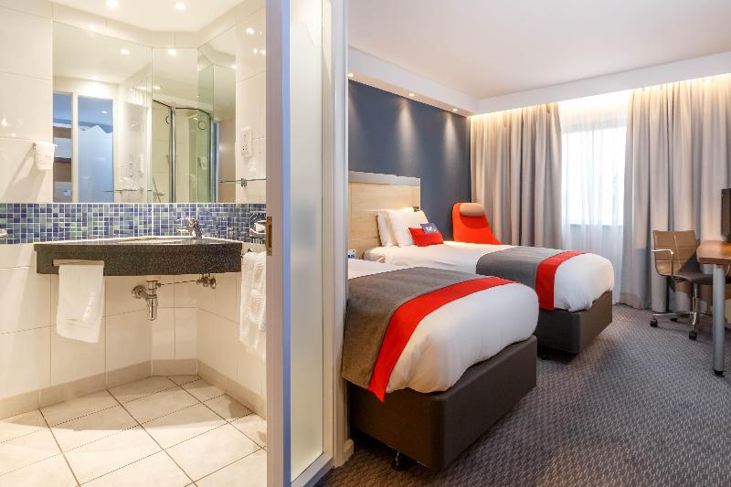 اتاق استاندارد, Holiday Inn Express Walsall M6, J10, An Ihg