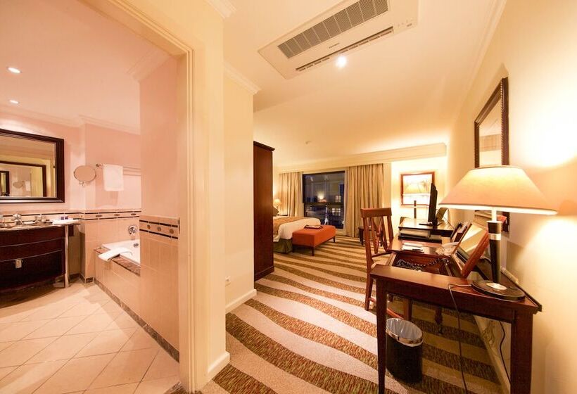 اتاق لوکس, Kigali Serena