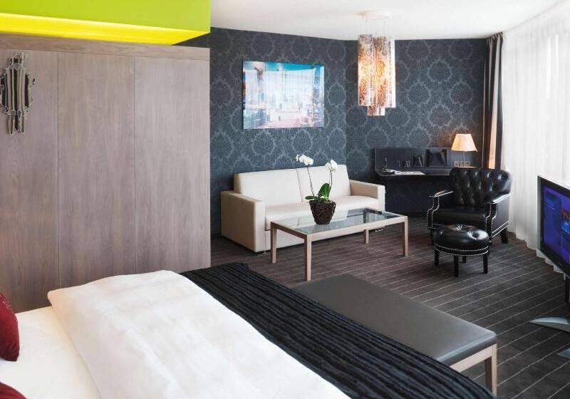 سوئیت جونیور با تخت بزرگ, Mövenpick Hotel Stuttgart Airport