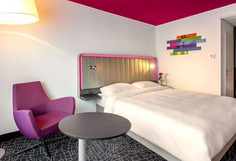 Superior Room, Park Inn By Radisson Nurnberg