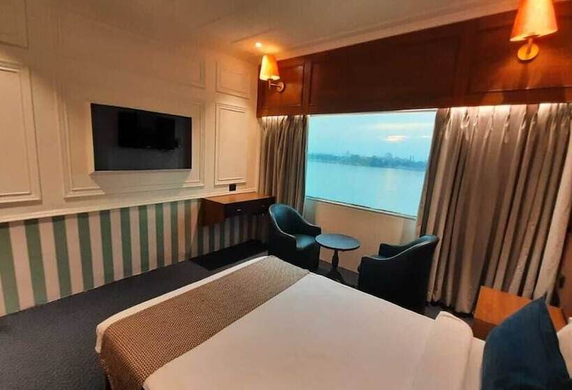 标准间, Polo Floatel Kolkata