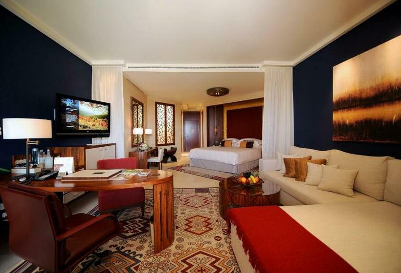 Chambre Club, Raffles Dubai