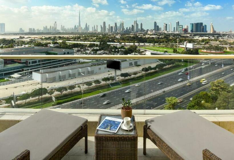 اتاق کلاب, Raffles Dubai