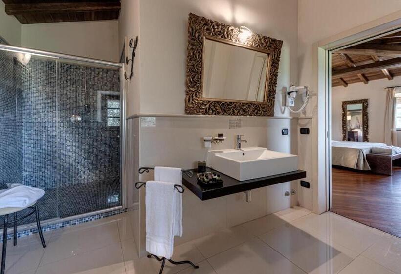 سوییت جونیور, Villa Campomaggio Resort & Spa