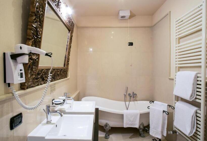 سوییت جونیور, Villa Campomaggio Resort & Spa