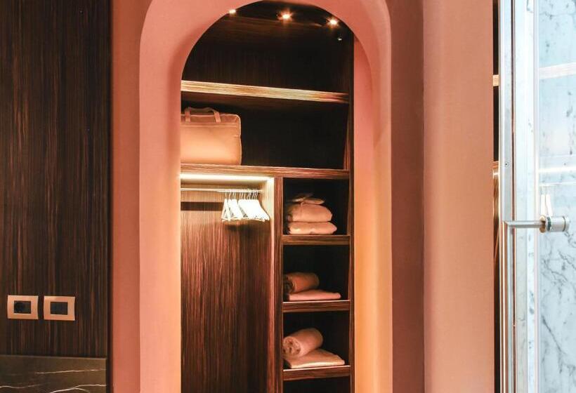 سوییت با چشم‌انداز باغ, Villa Campomaggio Resort & Spa