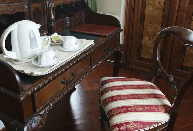 سوییت جونیور, Villa Pigna