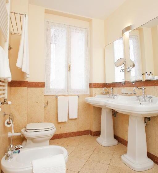 اتاق استاندارد سه نفره, Villa Pigna