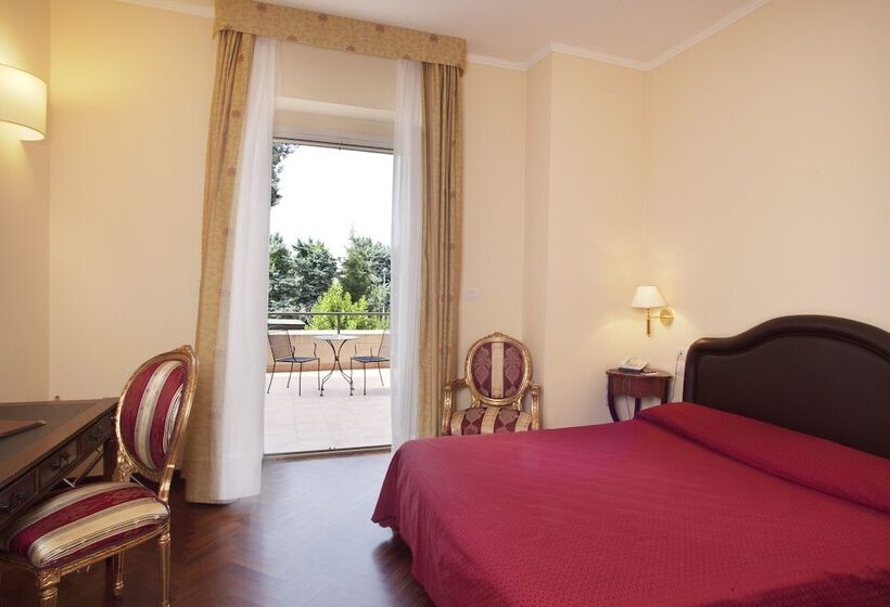 سوییت جونیور, Villa Pigna