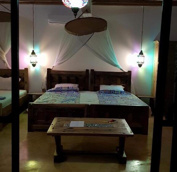 استودیو استاندارد با بالکن, White Sands
