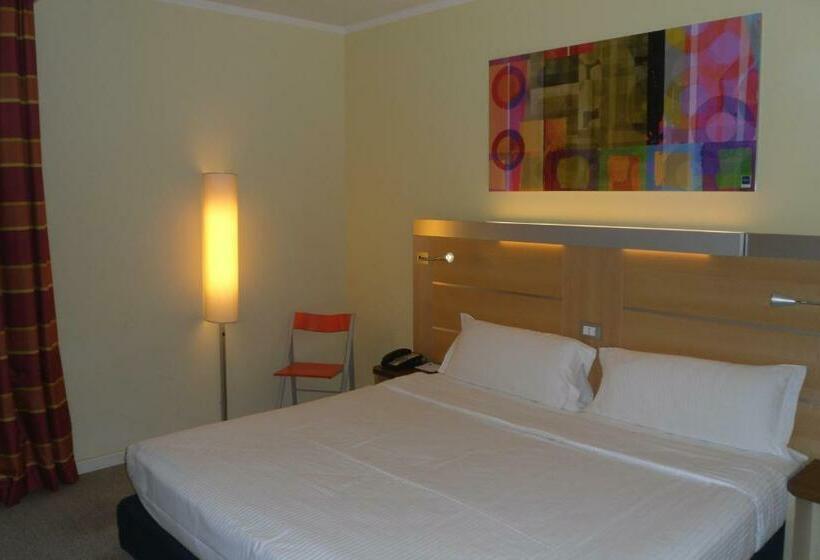 اتاق استاندارد سه نفره, Idea Hotel Milano San Siro