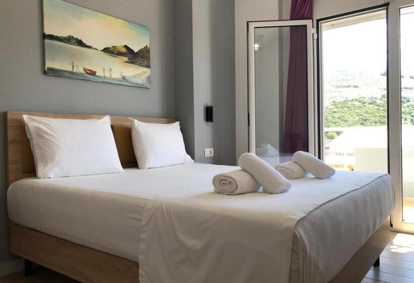 اتاق لوکس با تخت بزرگ, Vial Rooms
