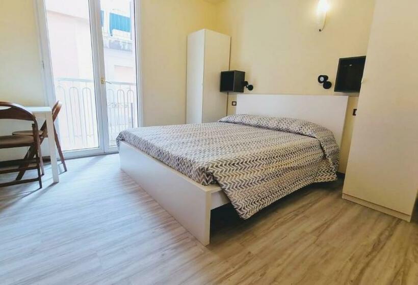 استودیوی استاندارد, Residence Rosa