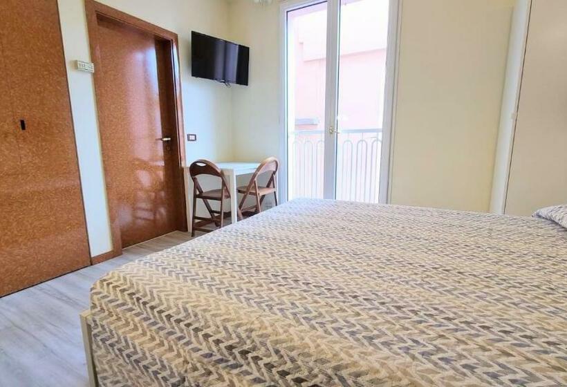 استودیوی استاندارد, Residence Rosa