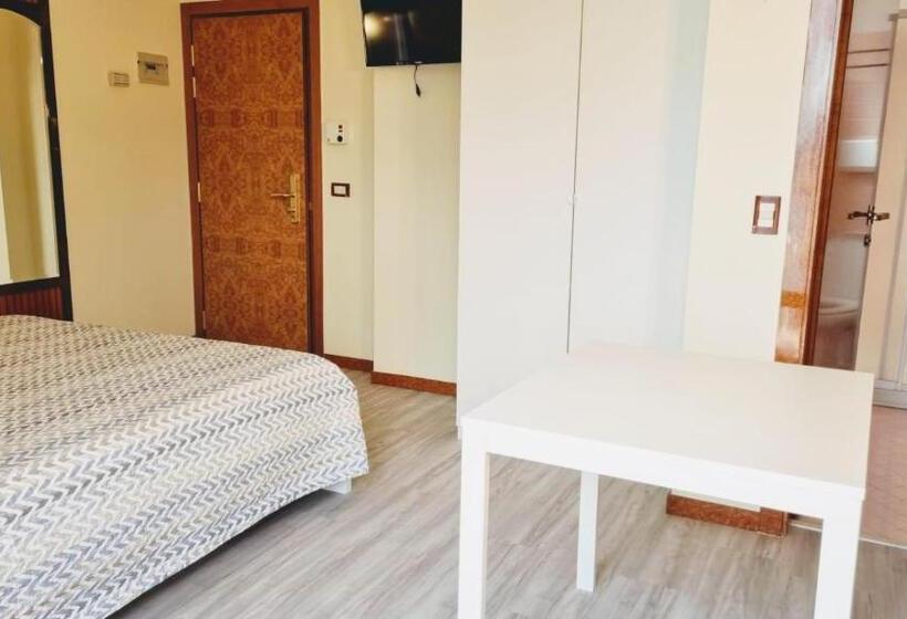 استودیو استاندارد با بالکن, Residence Rosa
