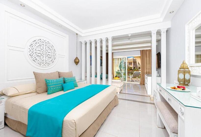 سوییت جونیور با چشم‌انداز جانبی دریا, Grand Palace   Couples Only 18 Years Plus