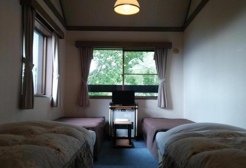 اتاق استاندارد چهارنفره با سرویس بهداشتی مشترک, Blueberry Pension Madarao
