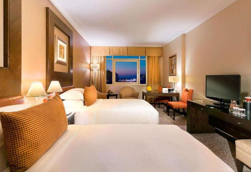 اتاق لوکس, Swissotel Al Murooj Dubai
