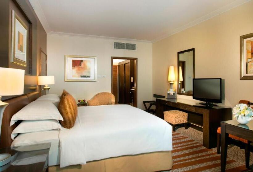 اتاق کلاسیک با تخت دونفره, Swissotel Al Murooj Dubai