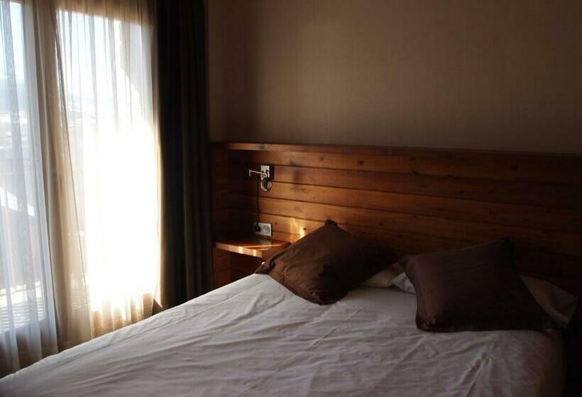 آپارتمان 2 خوابه, Aparthotel Bellver