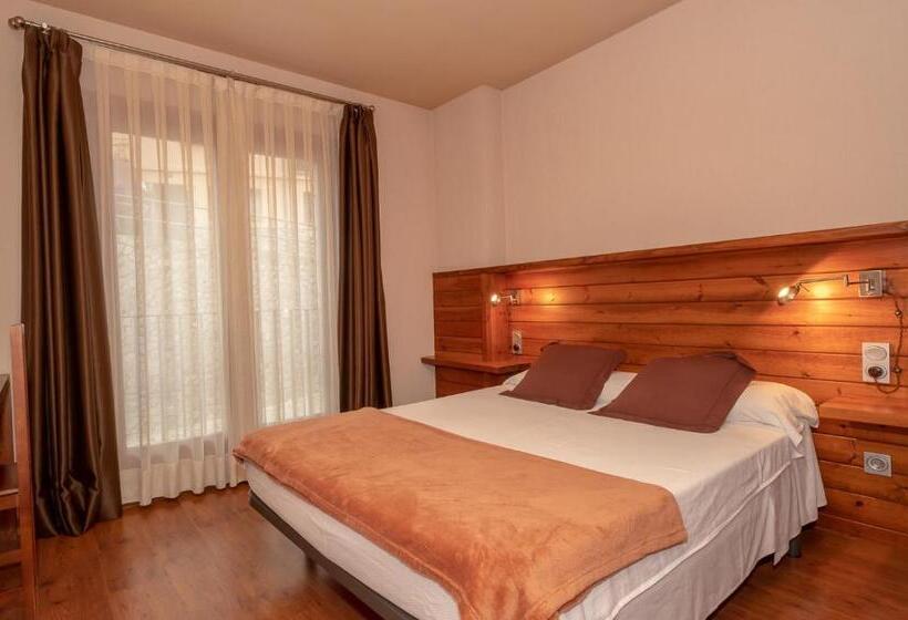 آپارتمان 2 خوابه, Aparthotel Bellver