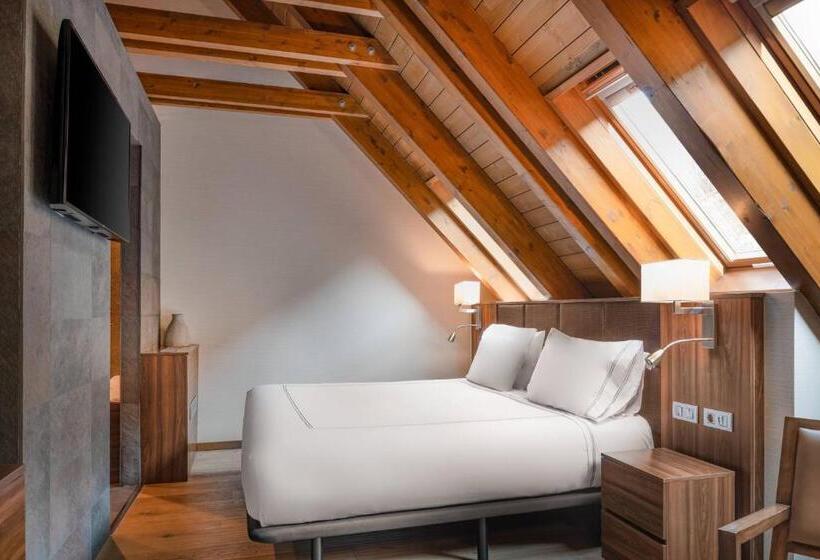 سوییت دوبلکس, Ac Baqueira Ski Resort, Autograph Collection