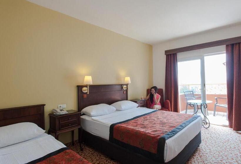 اتاق سوپریور سه تخته, Antique Roman Palace Museum Hotel   Adults Only Ultra All Inclusive