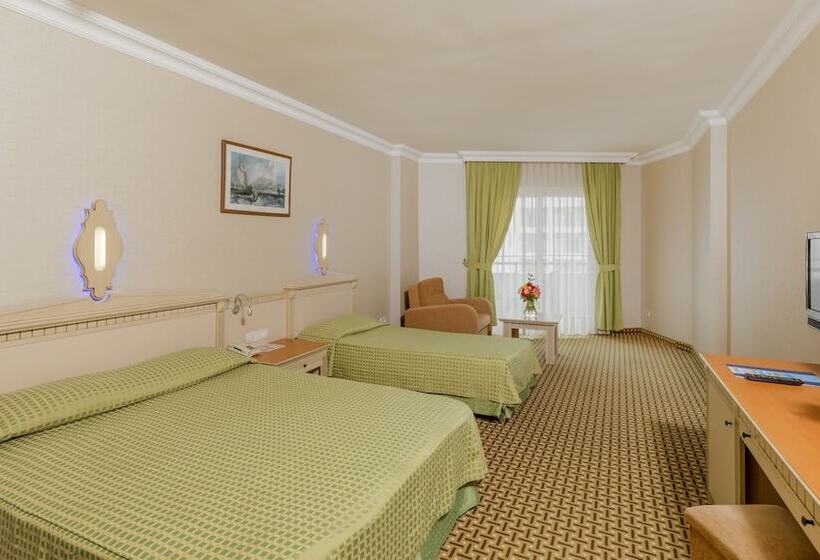 اتاق استاندارد, Holiday Park Resort