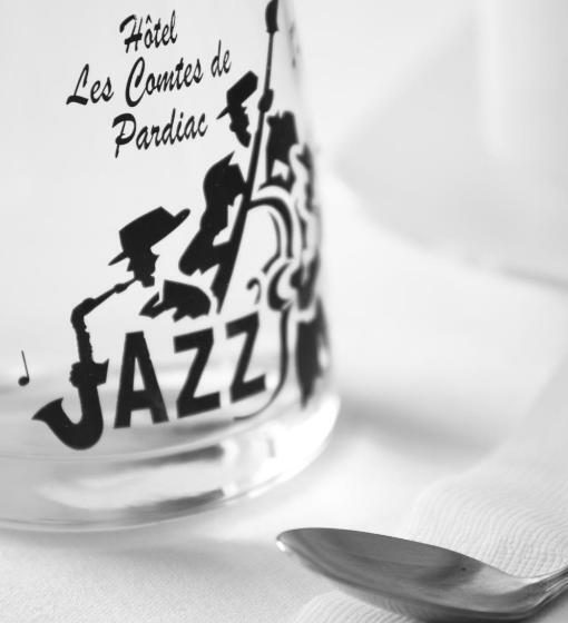 اتاق استاندارد یک نفره, Hôtel Les Comtes De Pardiac